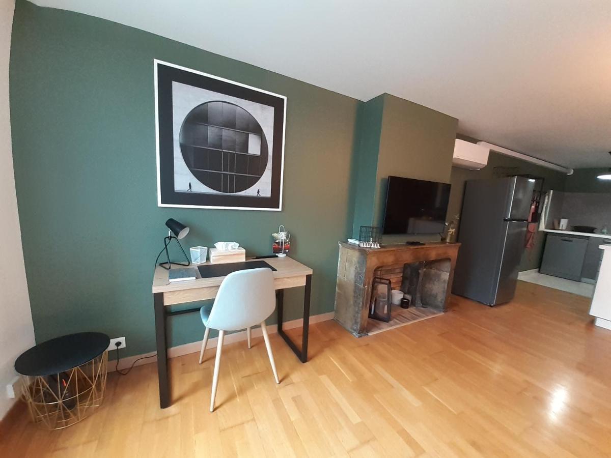 Le Pinaud Apartment Epinal Exterior photo